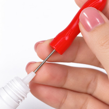 Aiguille pour déboucher un flacon de colle extension de cils 2